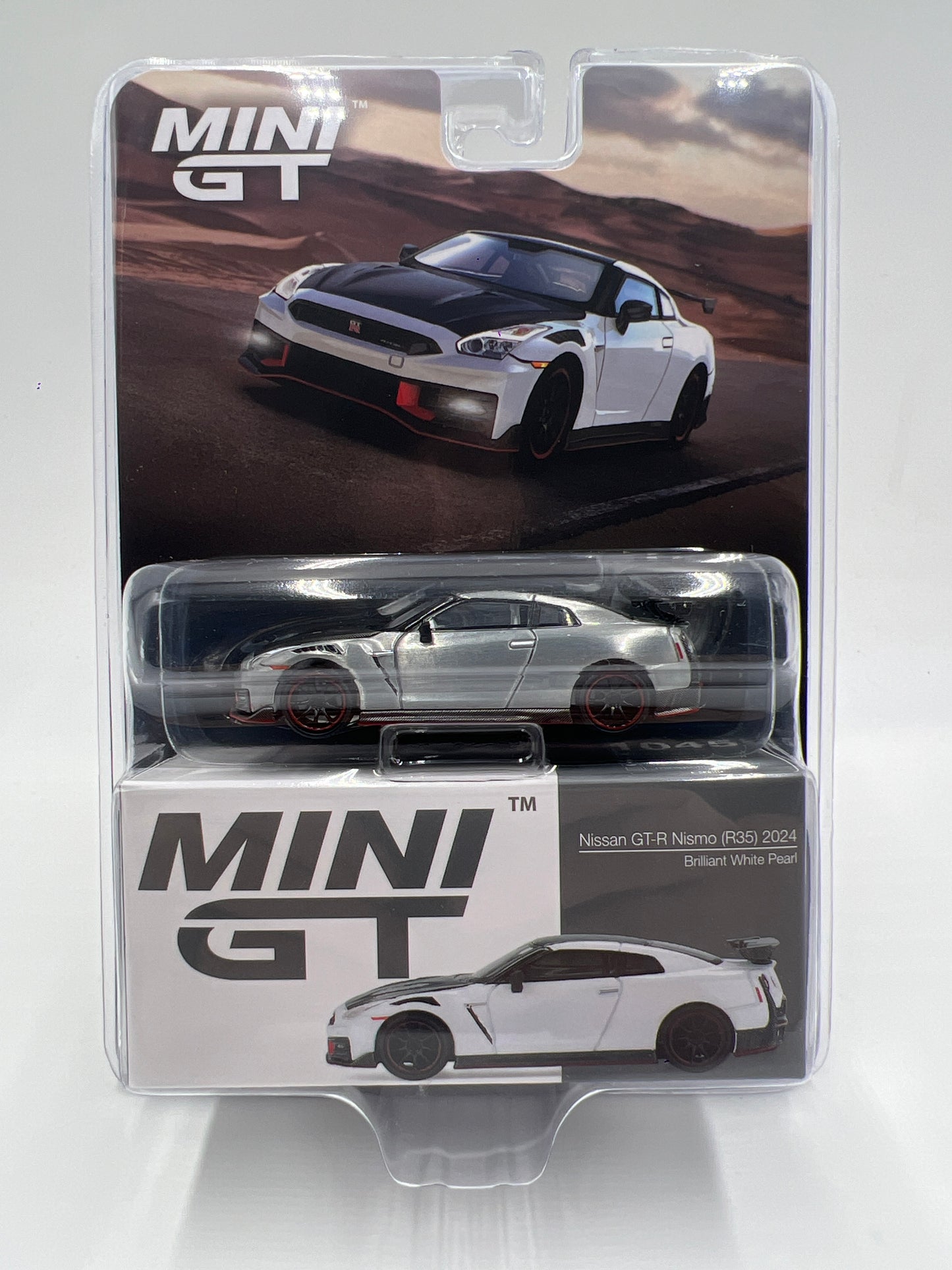 Mini GT #1045 CHASE Nissan GT-R Nismo R35 2024 Brilliant White Pearl
