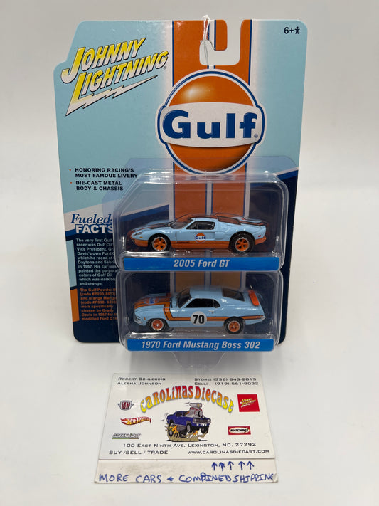 Johnny Lightning Release 3 Gulf 2 Pack 2005 Ford GT & 1970 Ford Mustang Boss 302