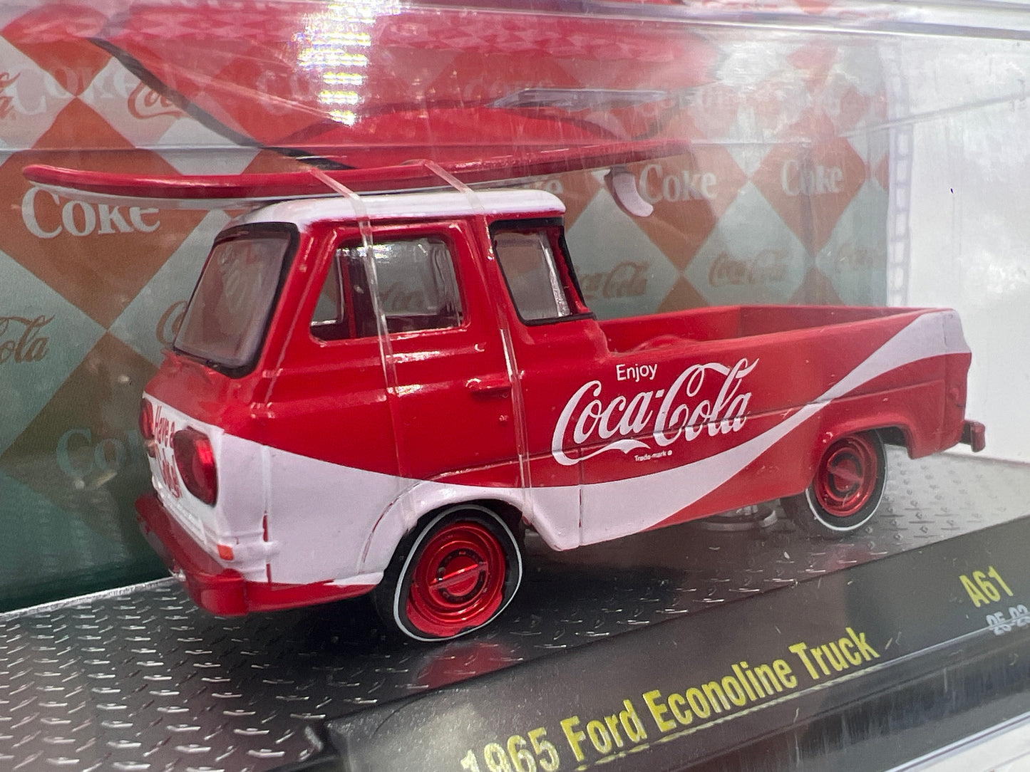 M2 Machines A61 CHASE Coca Cola 1965 Ford Econoline Truck