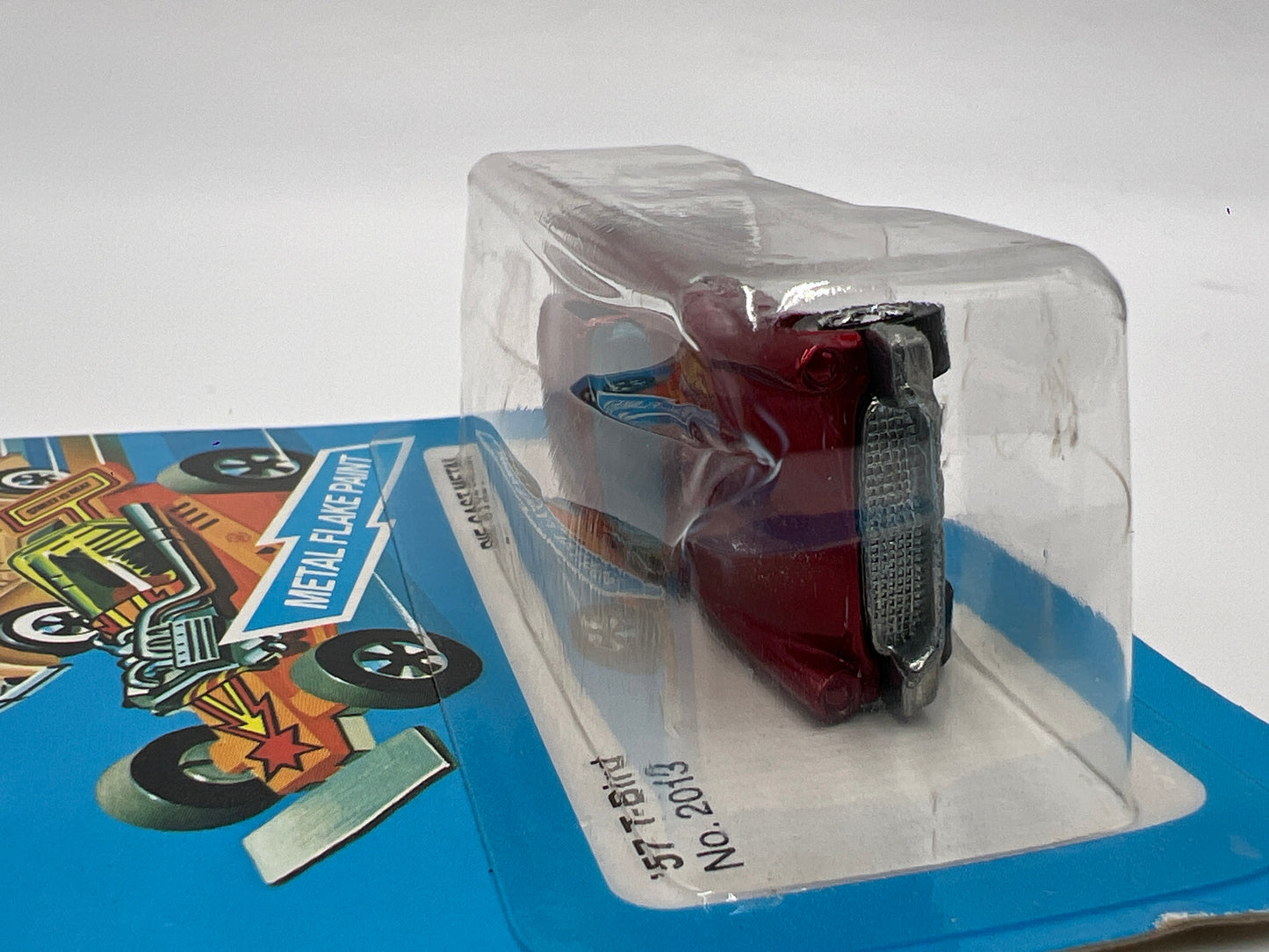 Hot Wheels Original 1982 #2013 57 T-Bird Red Unpunched W/Protector Blister Not Perfect