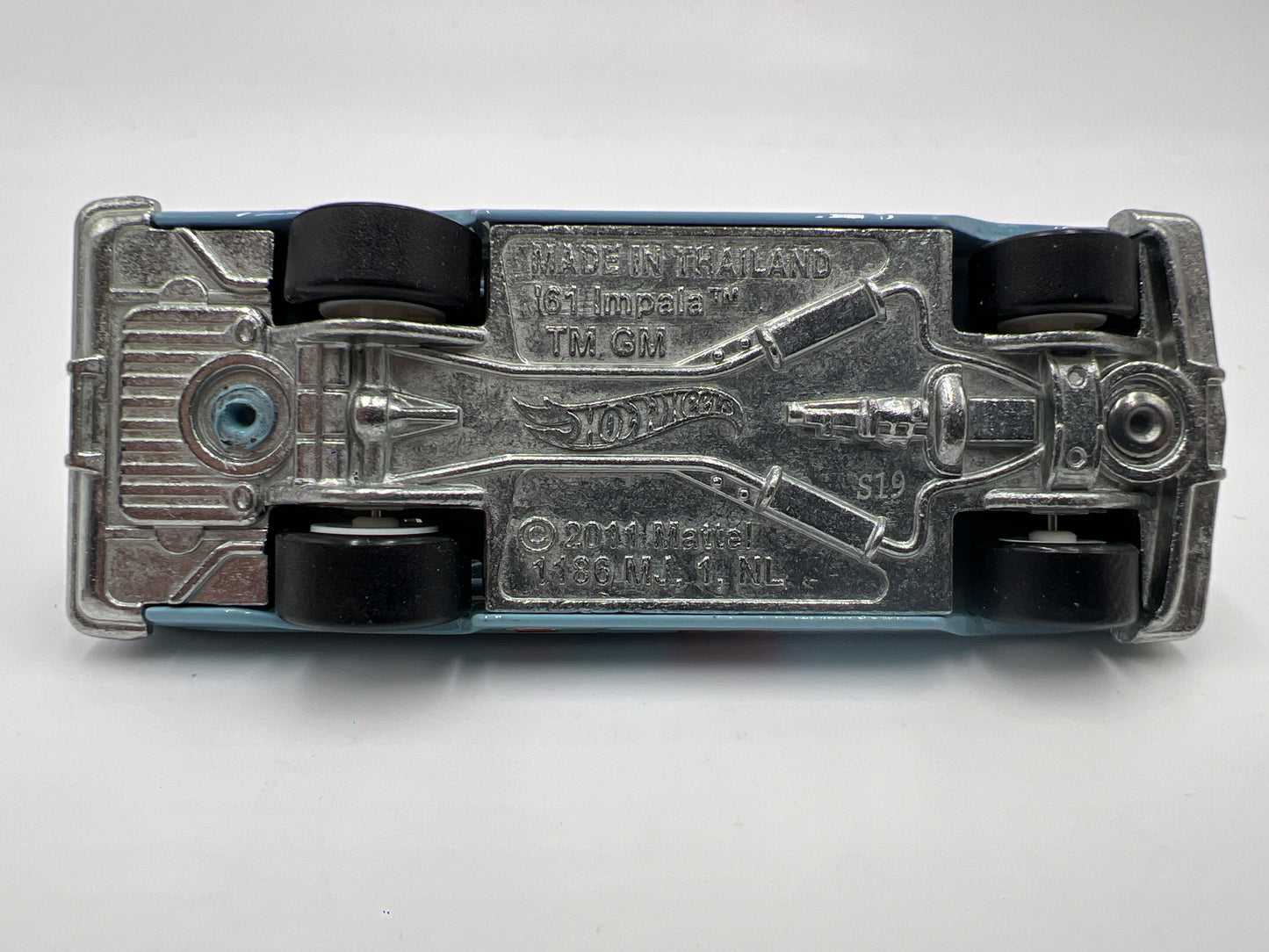 Hot Wheels 1/64 Premium Team Transport #54 61 Impala & 72 Chevy Ramp Truck Loose