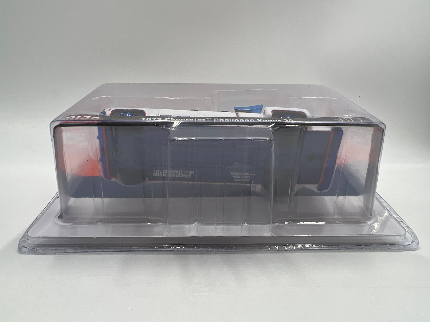 2025 M2 Machines Mijo Exclusives Gulf CHASE 1973 Chevrolet Cheyenne Super 30