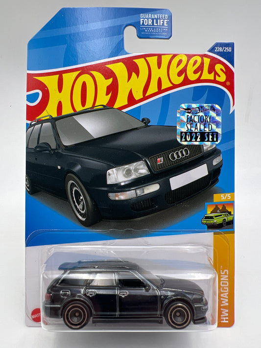 2022 Hot Wheels Factory Sealed Super Treasure Hunt #228 94 Audi Avant RS2 Black W/Protector
