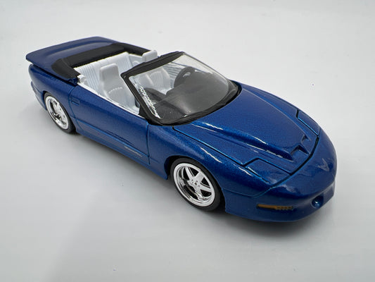 Auto World 1/64 Target Exclusive Deluxe 4 Pack Release 2 Version A 1996 Pontiac Firebird T/A Blue Loose