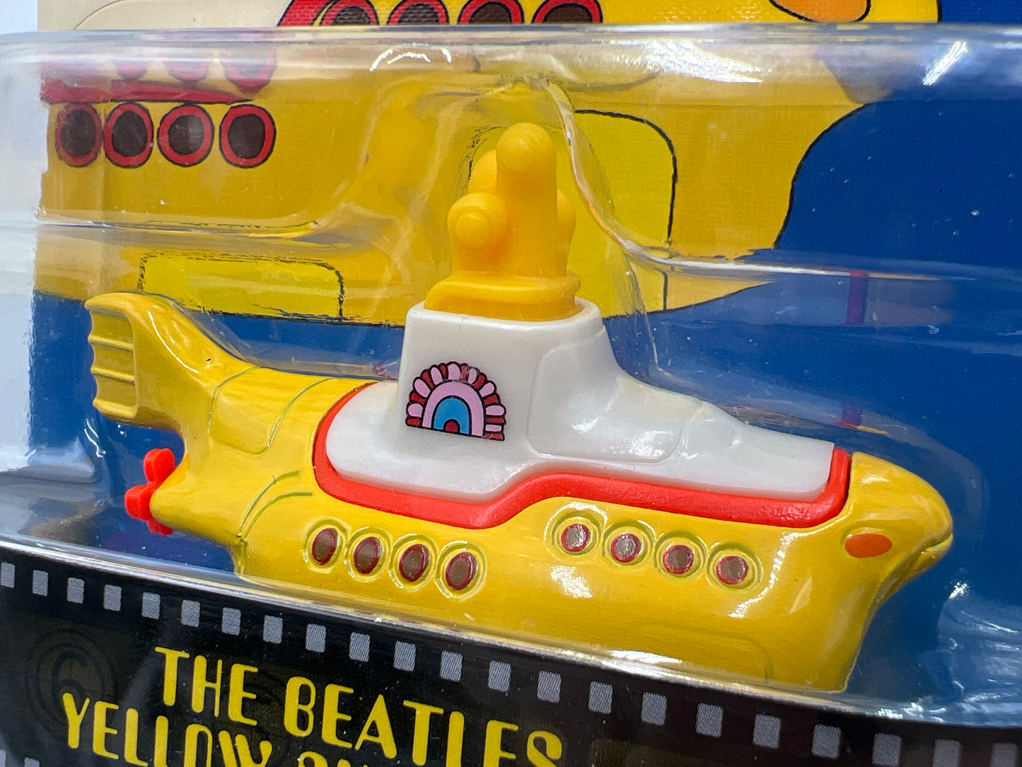 Hot Wheels Premium Retro Entertainment The Beatles Yellow Submarine