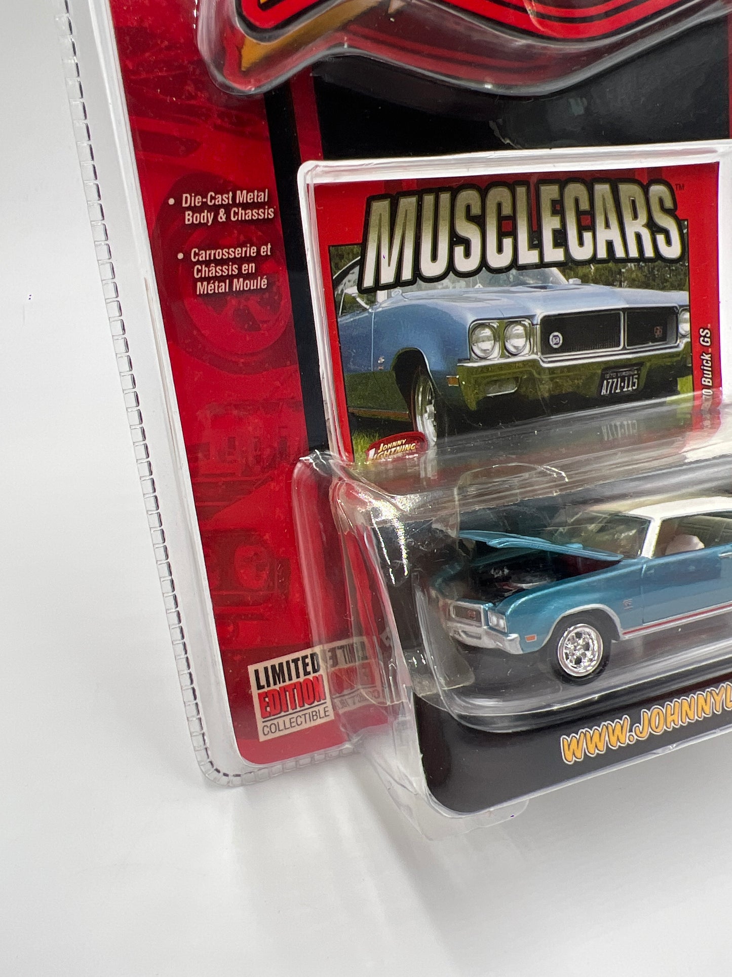 Johnny Lightning Muscle Cars R12 #65 70 Buick GS Blue 221A