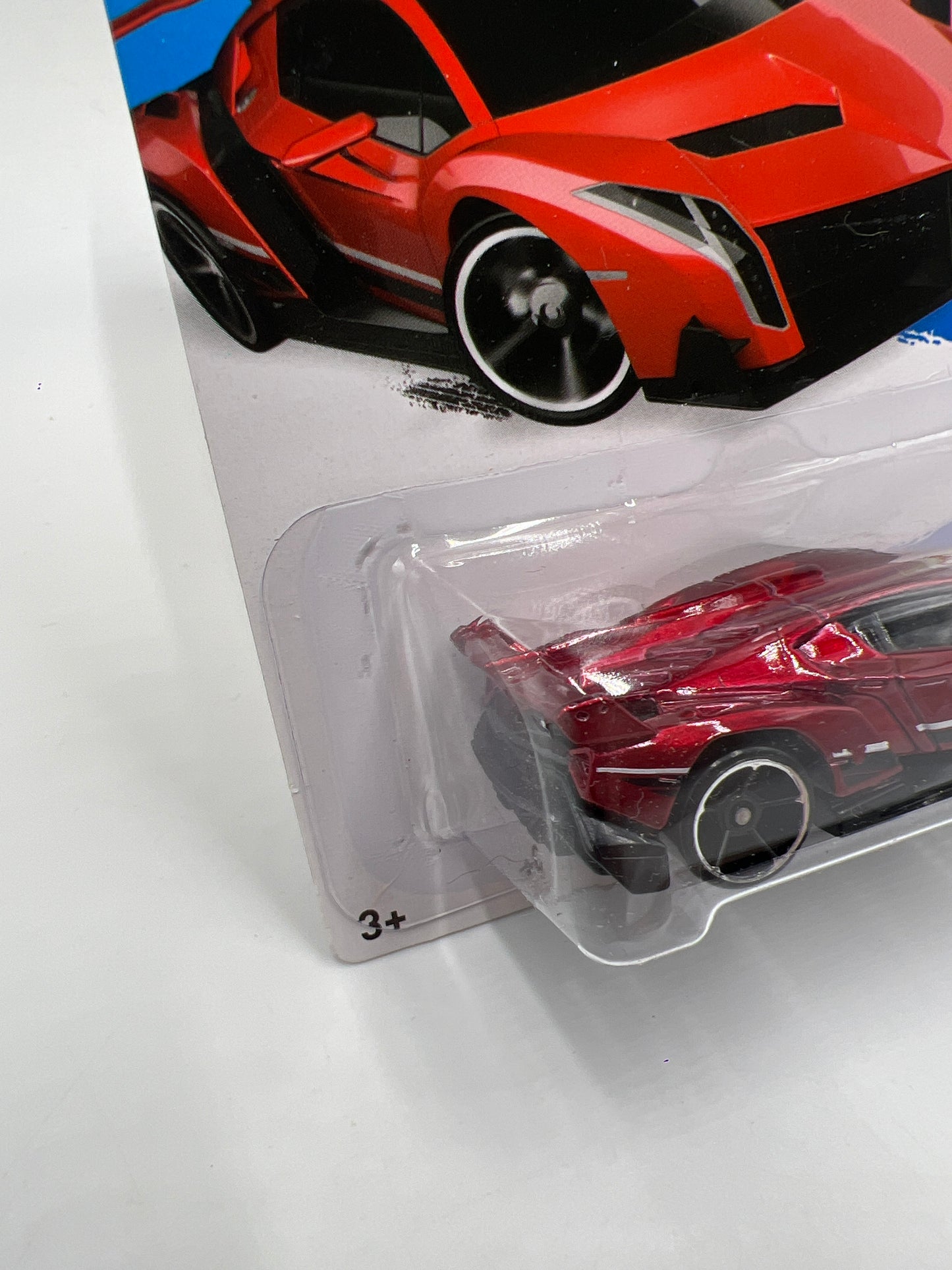 2015 Hot Wheels Workshop #189 Lamborghini Veneno Red International Card