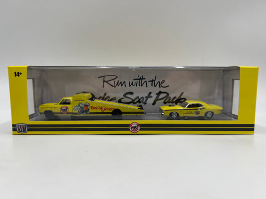 M2 Machines Auto Haulers 1974 Dodge Truck & 1971 Dodge Challenger R/T R88