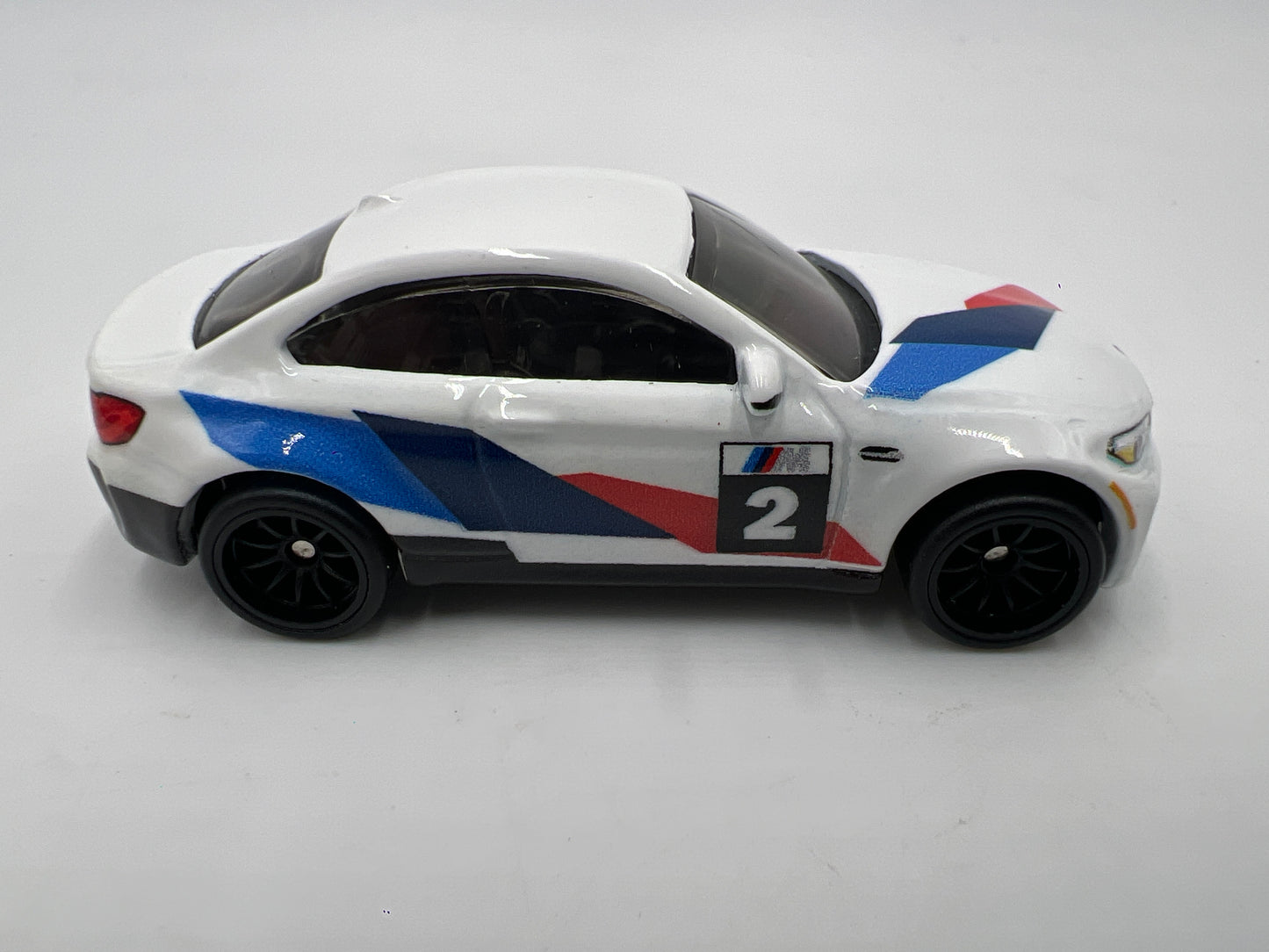 Hot Wheels Diorama Premium 2016 BMW M2 White Loose