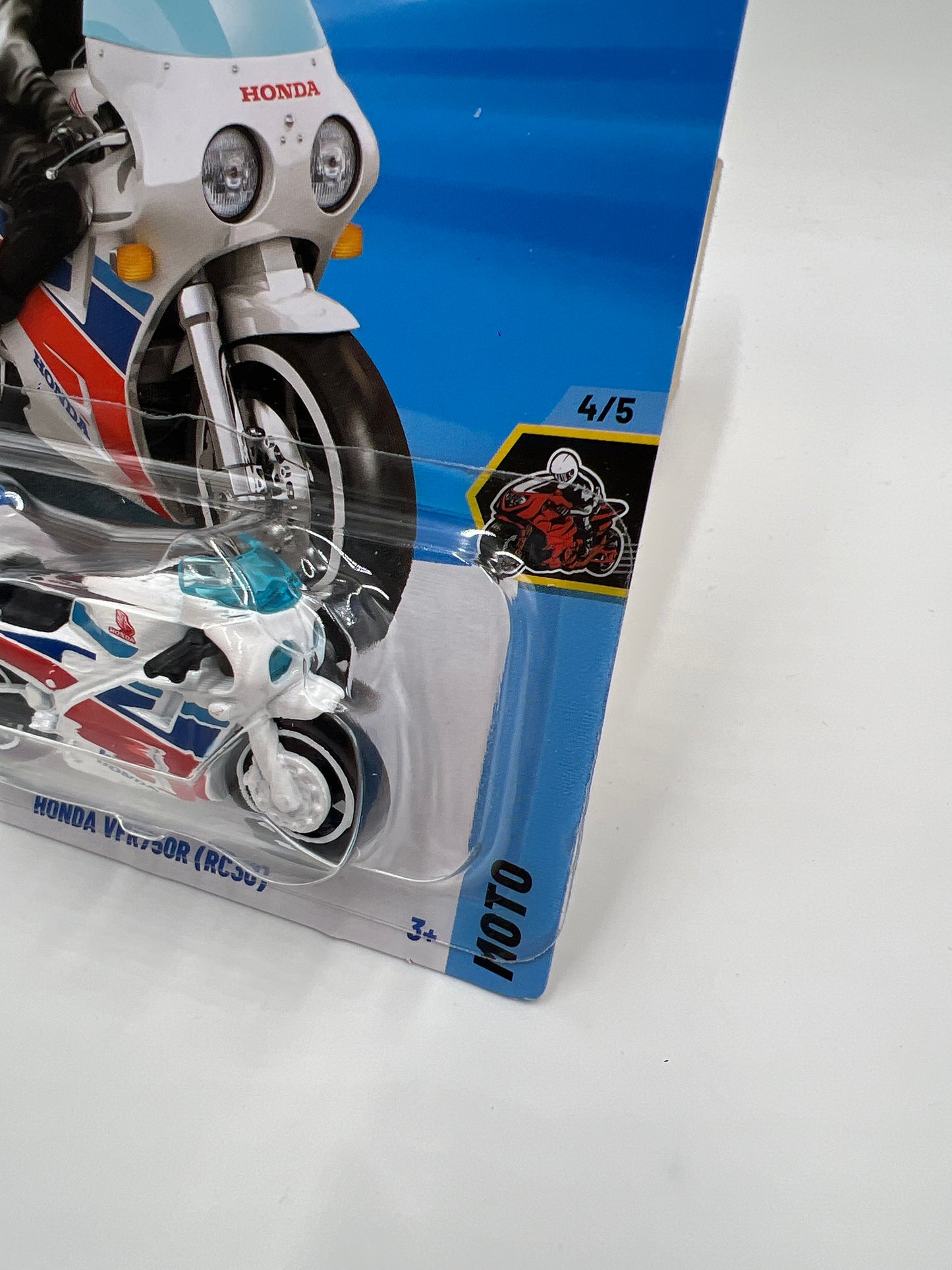 2025 Hot Wheels M Case Moto #224 Honda VFR750R RC30 77i