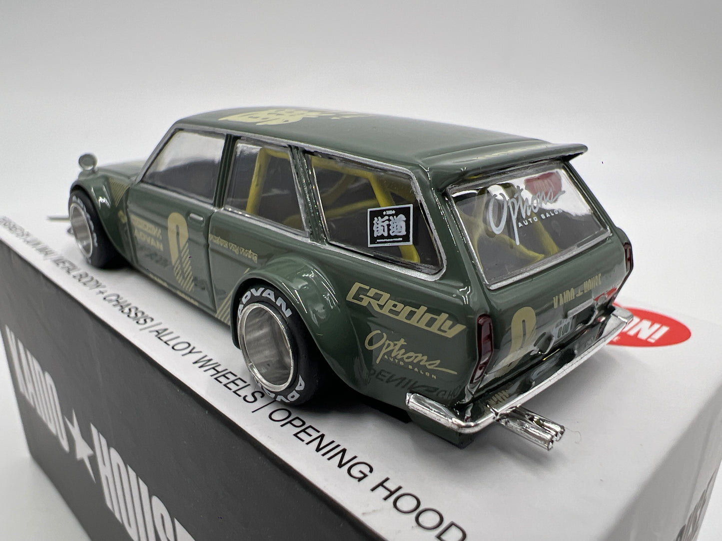 Mini GT Kaido House #10 Datsun Bluebird 510 Wagon Green