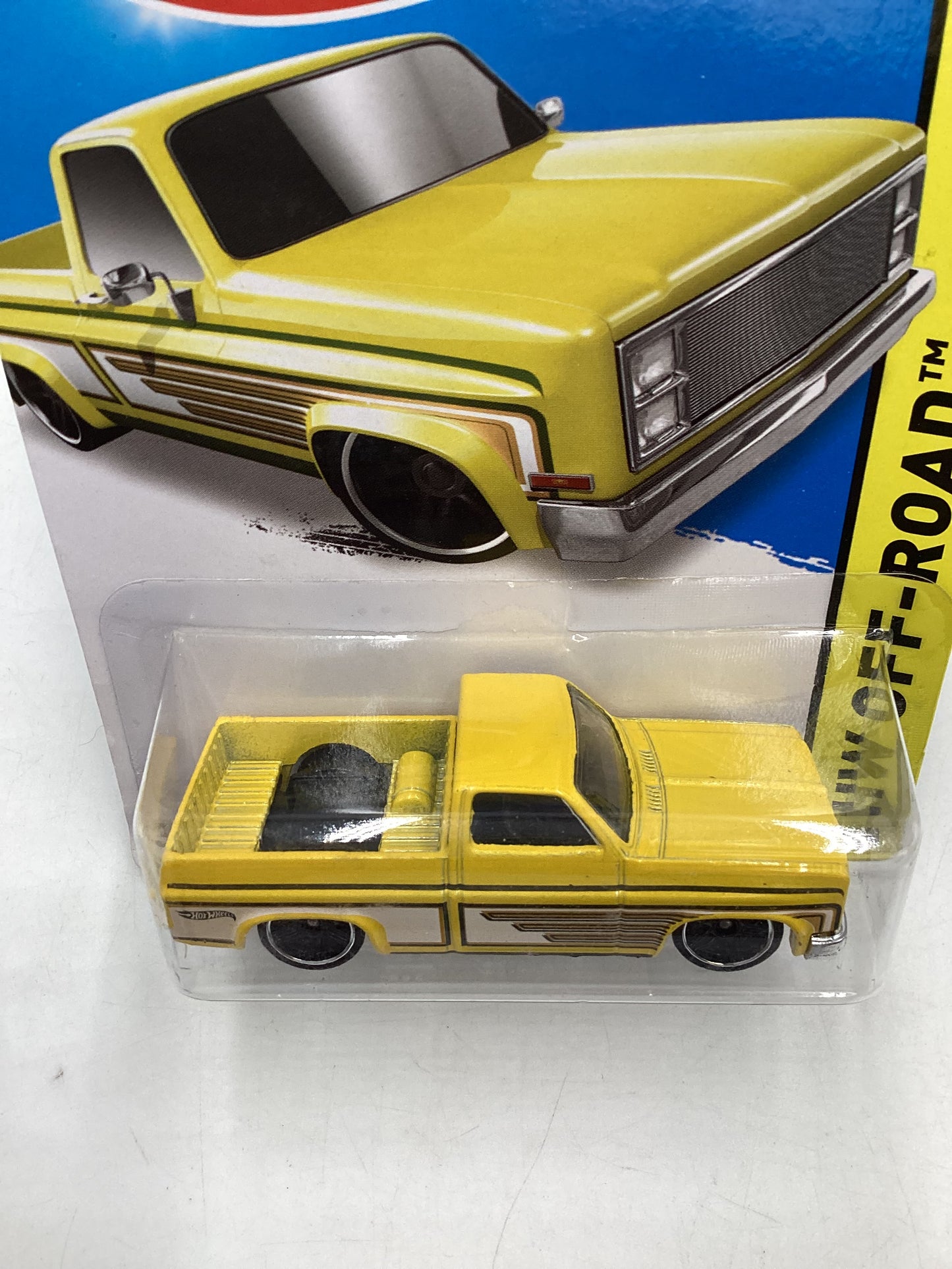 2014 Hot wheels #136 83 Chevy Silverado Yellow