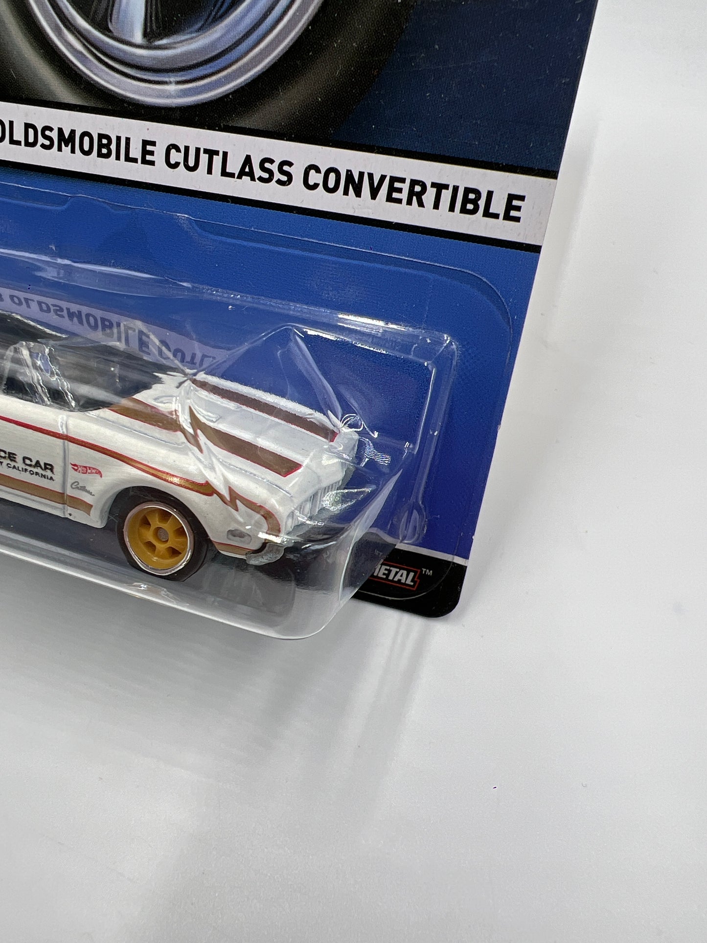 Hot Wheels Premium Heritage Real Riders #16 68 Oldsmobile Cutlass Convertible Hurst White Blister Not Perfect