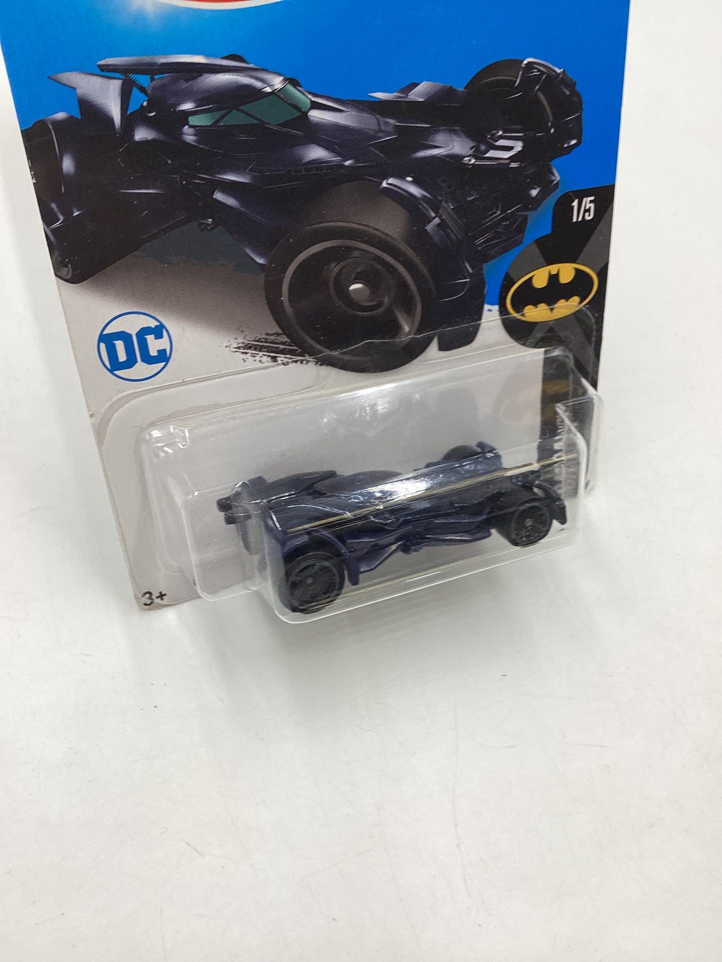 2015 Hot wheels #329 Batmobile 113H