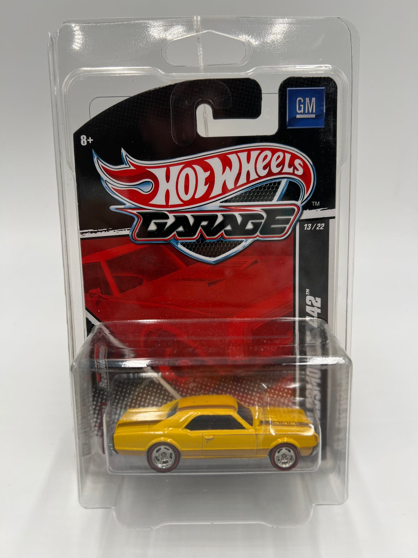 Hot Wheels Premium Garage Series #13 67 Oldsmobile 442 Yellow W/Protector