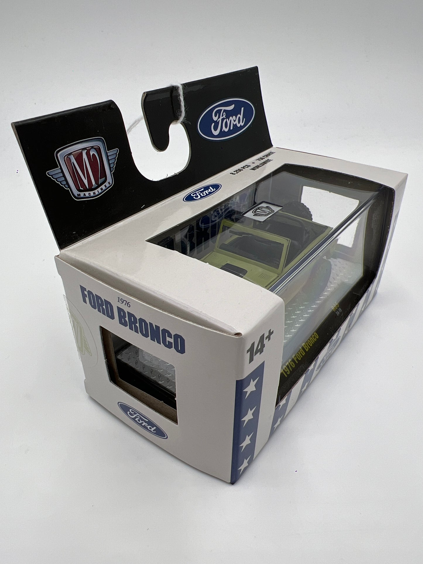 M2 Machines 1976 Ford Bronco Green R85