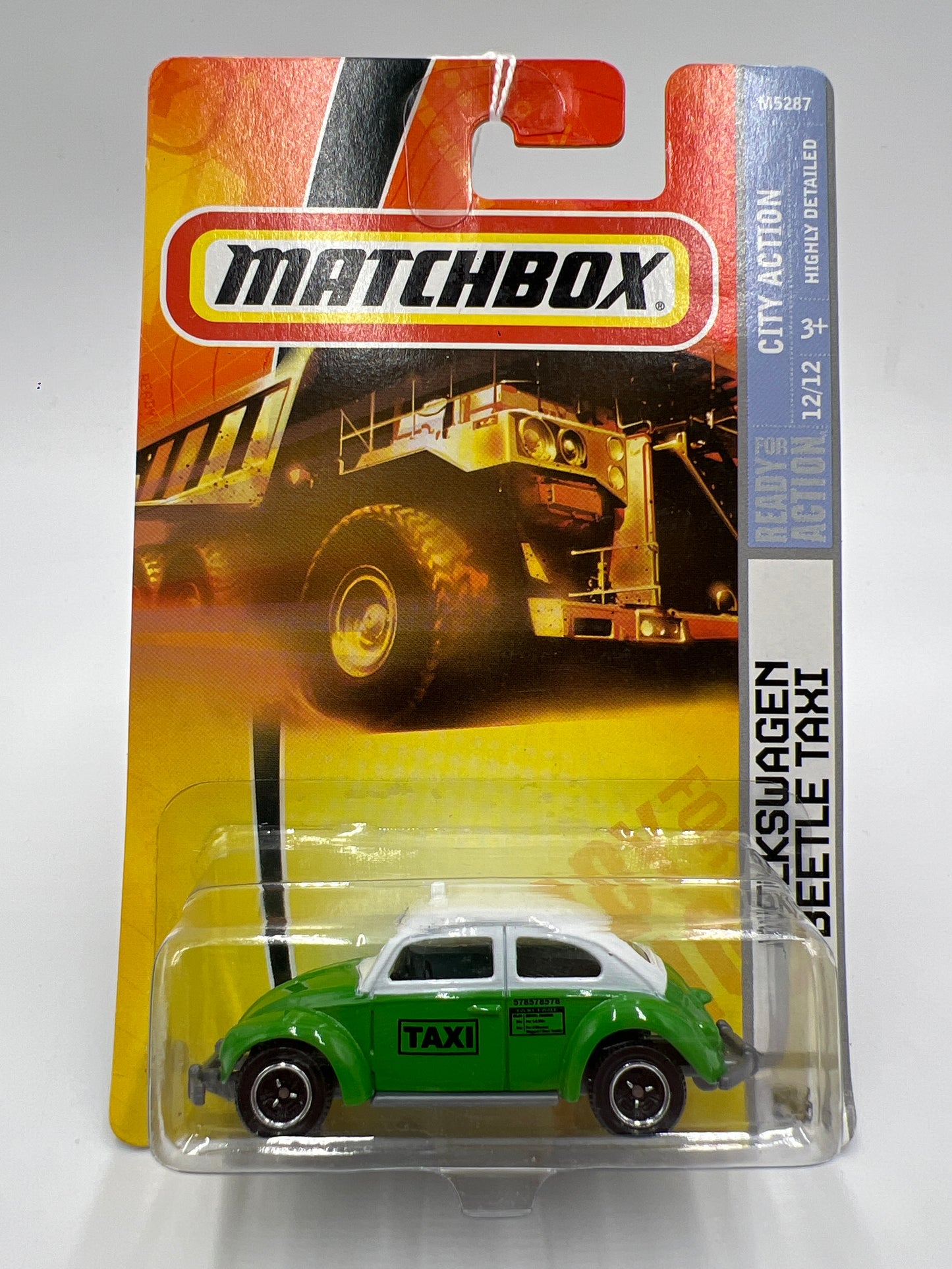 Matchbox City Action #56 Volkswagen Beetle Taxi Green 209D