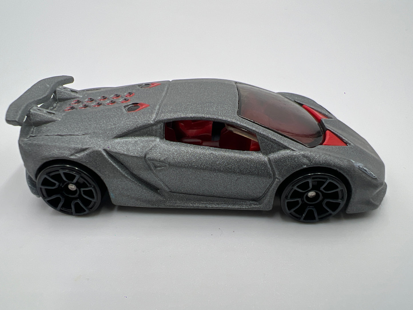 Hot Wheels 1/64 Need For Speed Lamborghini Sesto Elemento Gray Loose