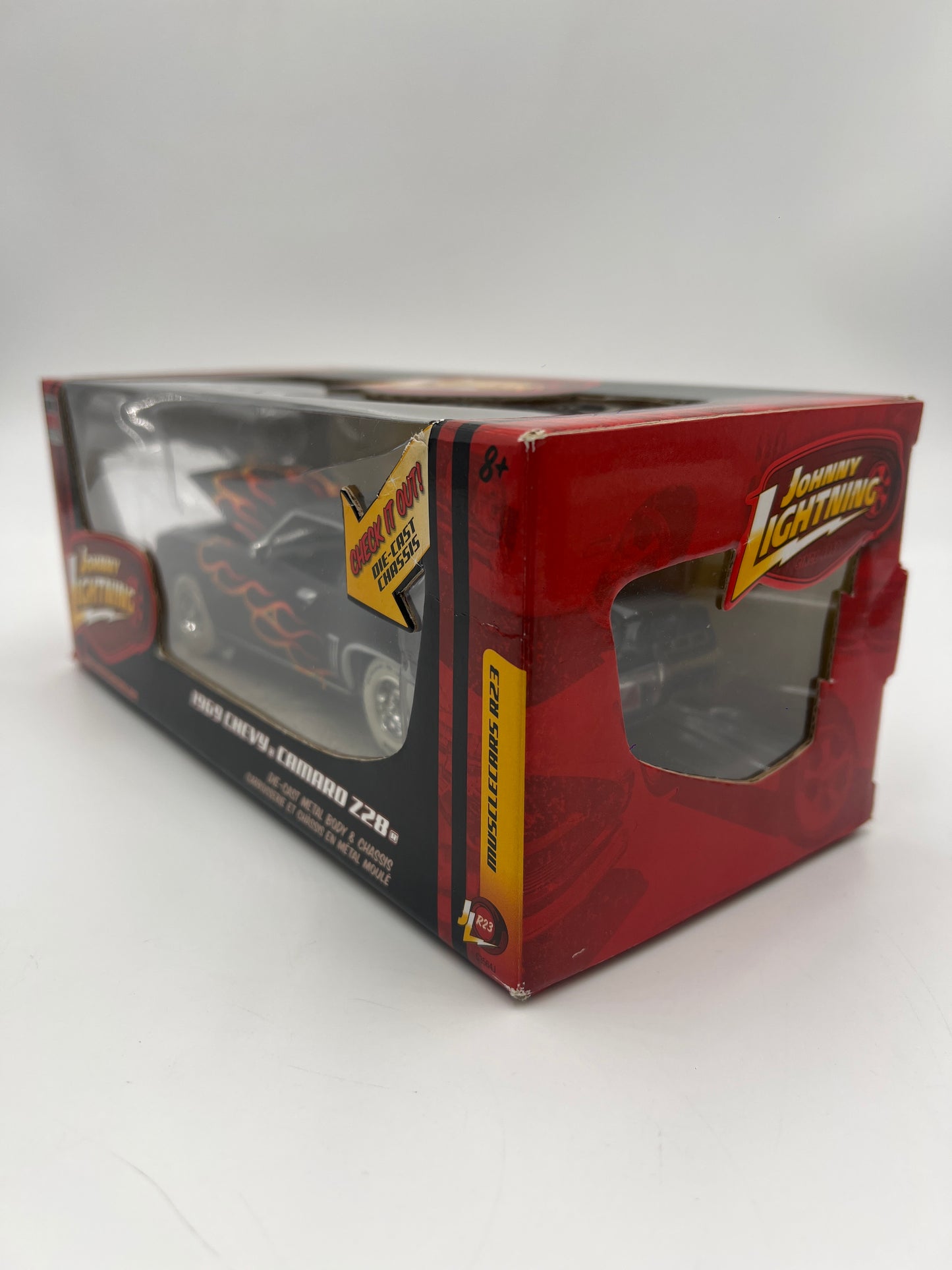 Johnny Lightning 1:24 Scale White Lightning Chase Muscle Cars R23 1969 Chevy Camaro Z28 Matte Black VHTF