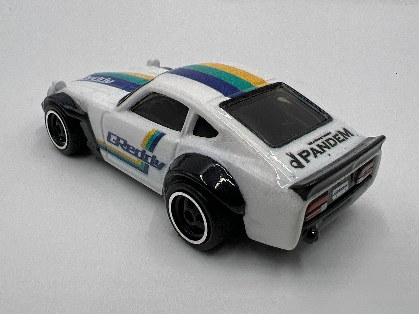 Hot Wheels 1/64 Premium Diorama Set Custom Datsun 240Z GReddy White Loose