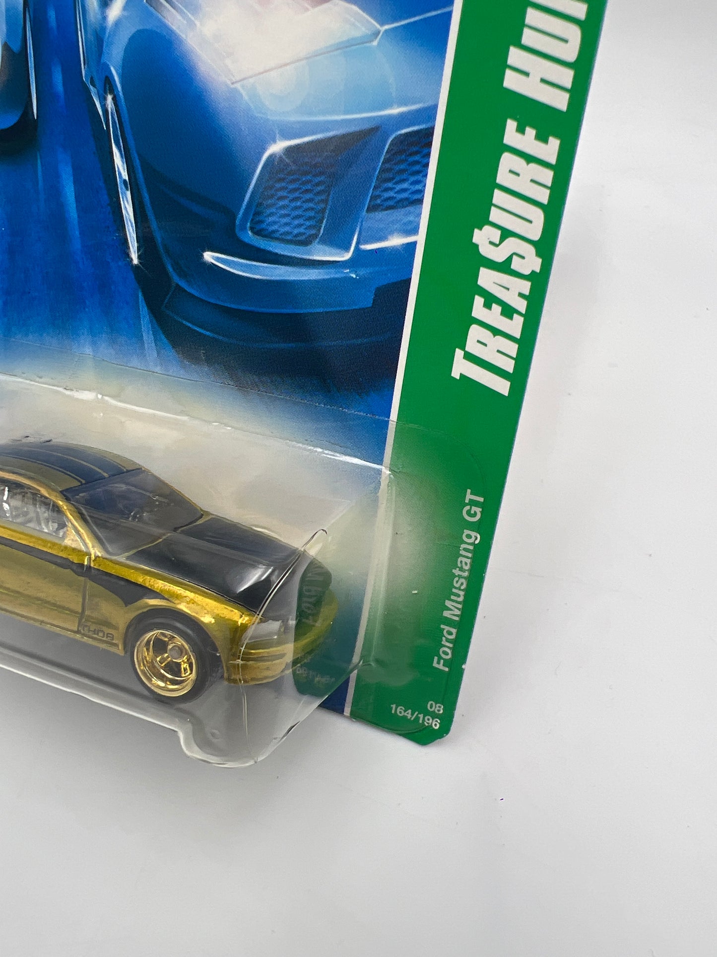 2008 Hot Wheels Super Treasure Hunt #164 Ford Mustang GT Gold W/Protector Cracked Blister