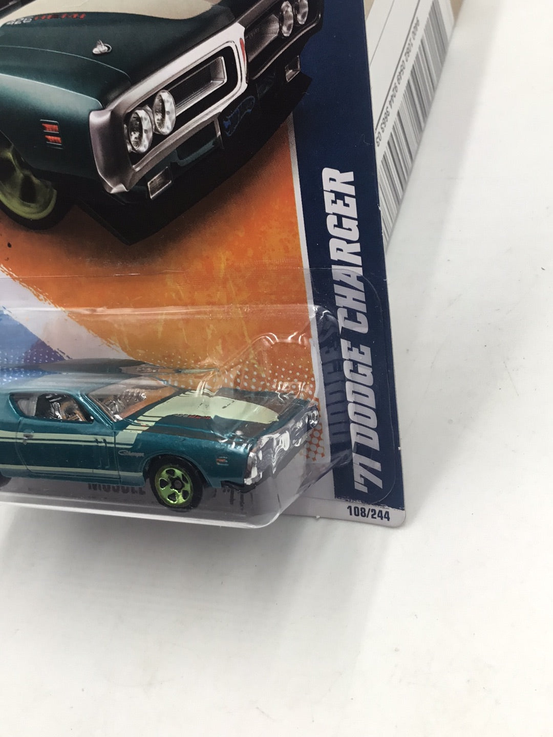 2011 Hot Wheels #108 71 Dodge Charger GG4