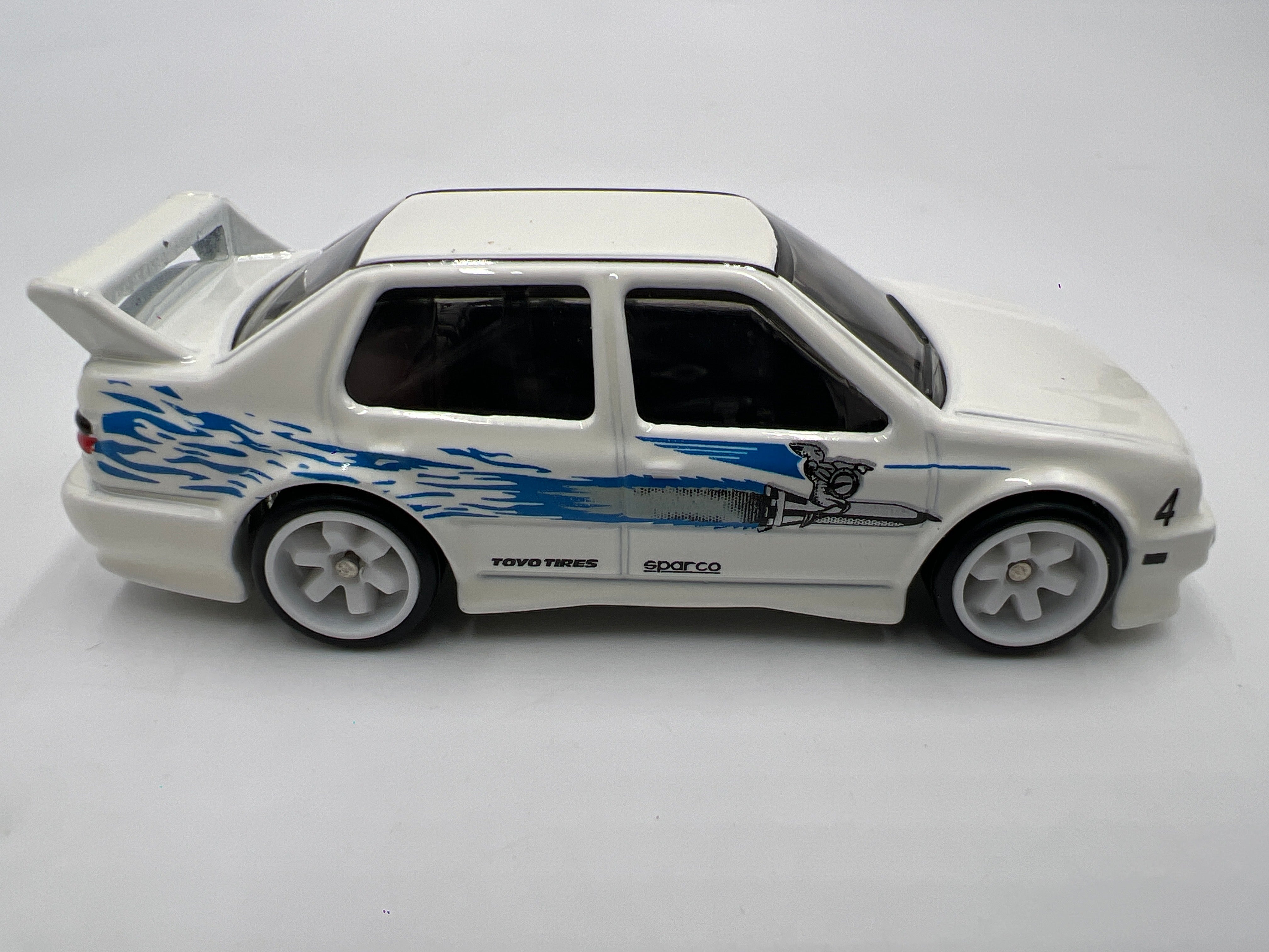 HOT WHEELS PREMIUM FAST sold & FURIOUS 4/5 VOLKSWAGEN JETTA MK3 WHITE 2017