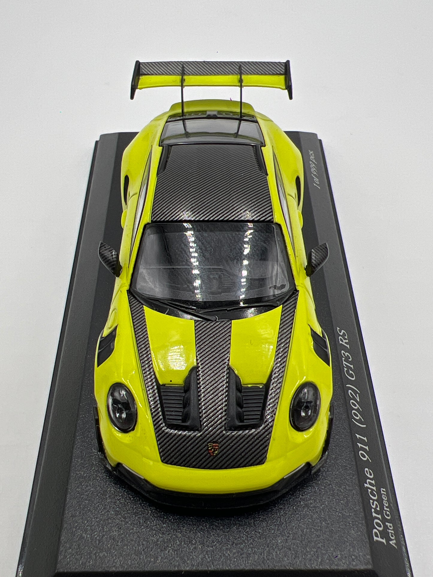 Minichamps 64 x Tarmac Works 1/999 Porsche 911 992 GT3 RS Acid Green