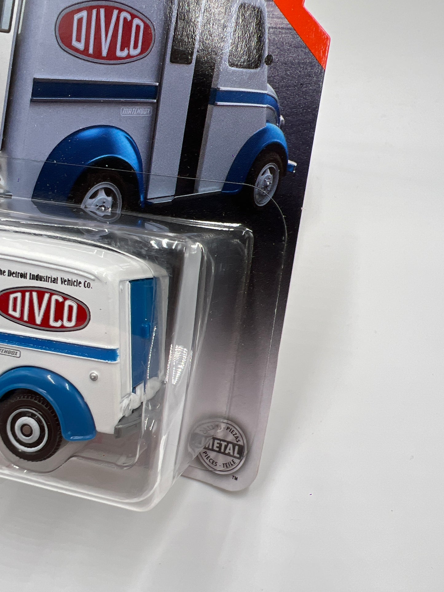 Matchbox Moving Parts Divco Milk Truck White 166J