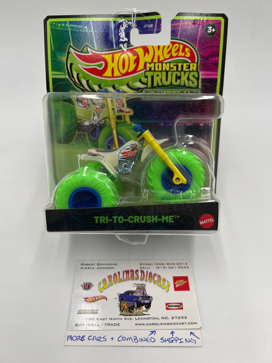 Hot Wheels Monster Trucks Glow In The Dark Tri-To-Crush-Me 130B