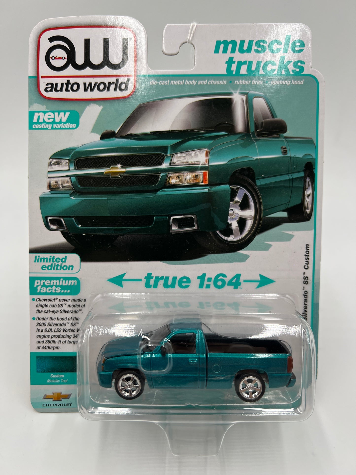 2025 Auto World Muscle Trucks Release 1 Version A 2005 Chevy Silverado SS Custom Teal Cateye 184D