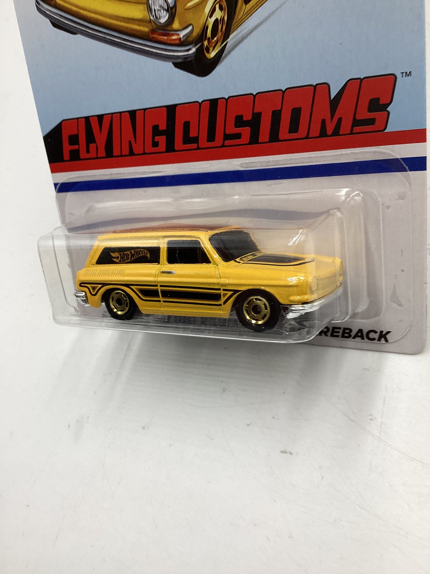 Hot Wheels Target Exclusive Flying Customs Custom 69 Volkswagen Squareback Yellow