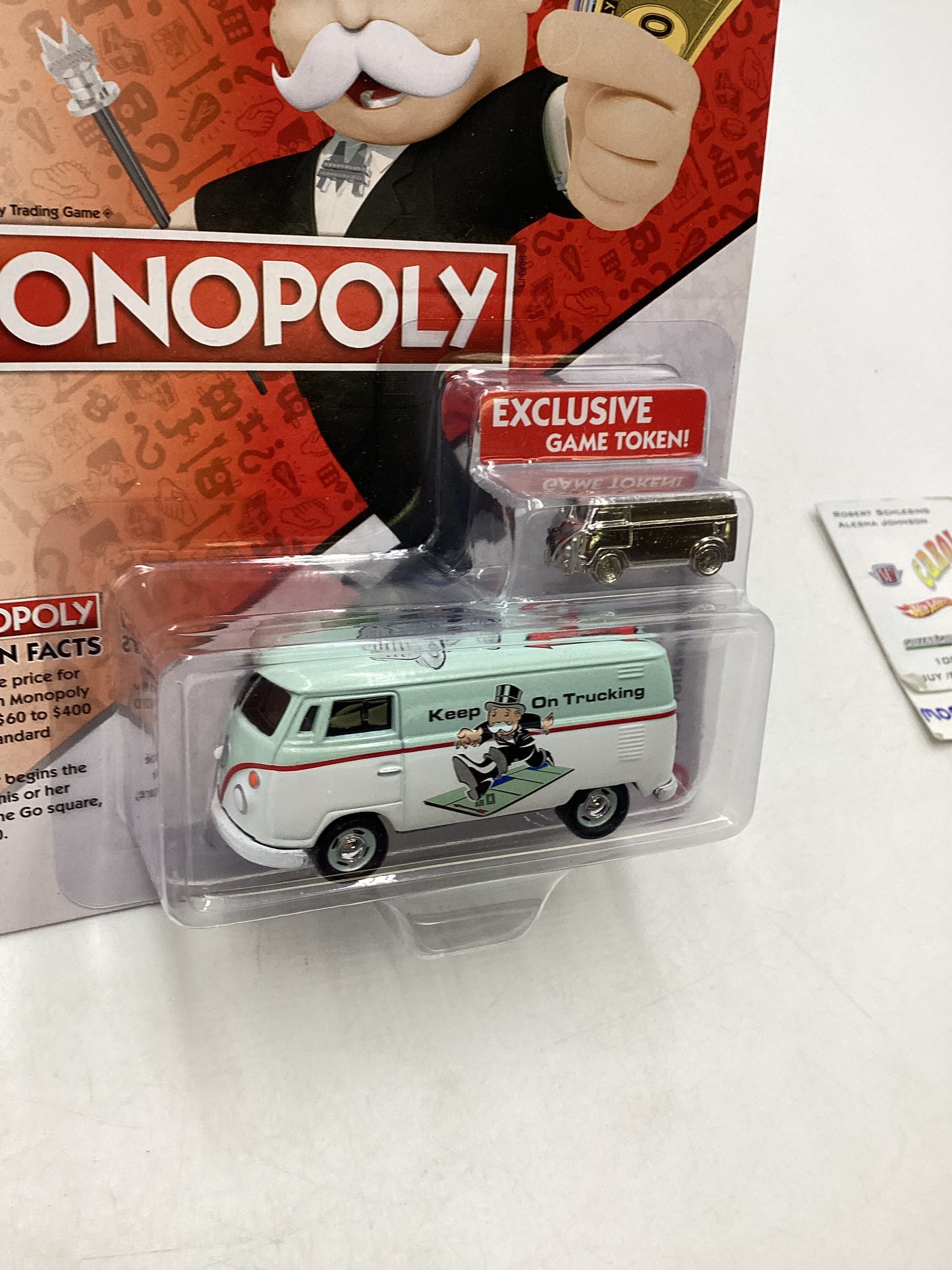 Johnny Lightning Monopoly 1965 Volkswagen Type-2 Transporter 185C