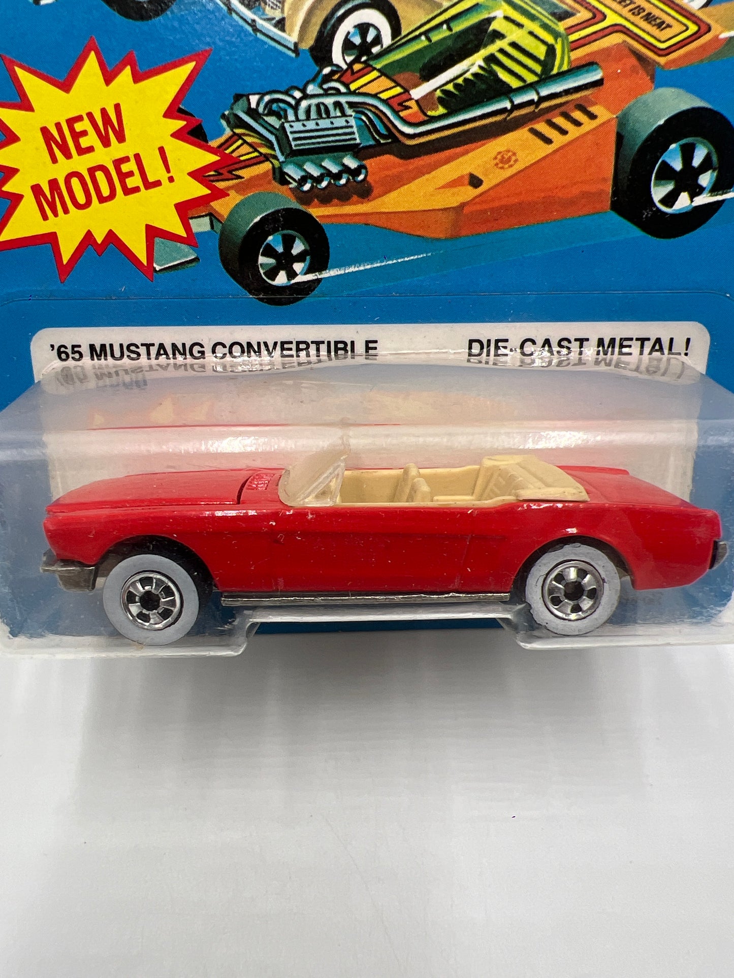 Hot Wheels Original 1983 #5908 65 Mustang Convertible Red W/Protector