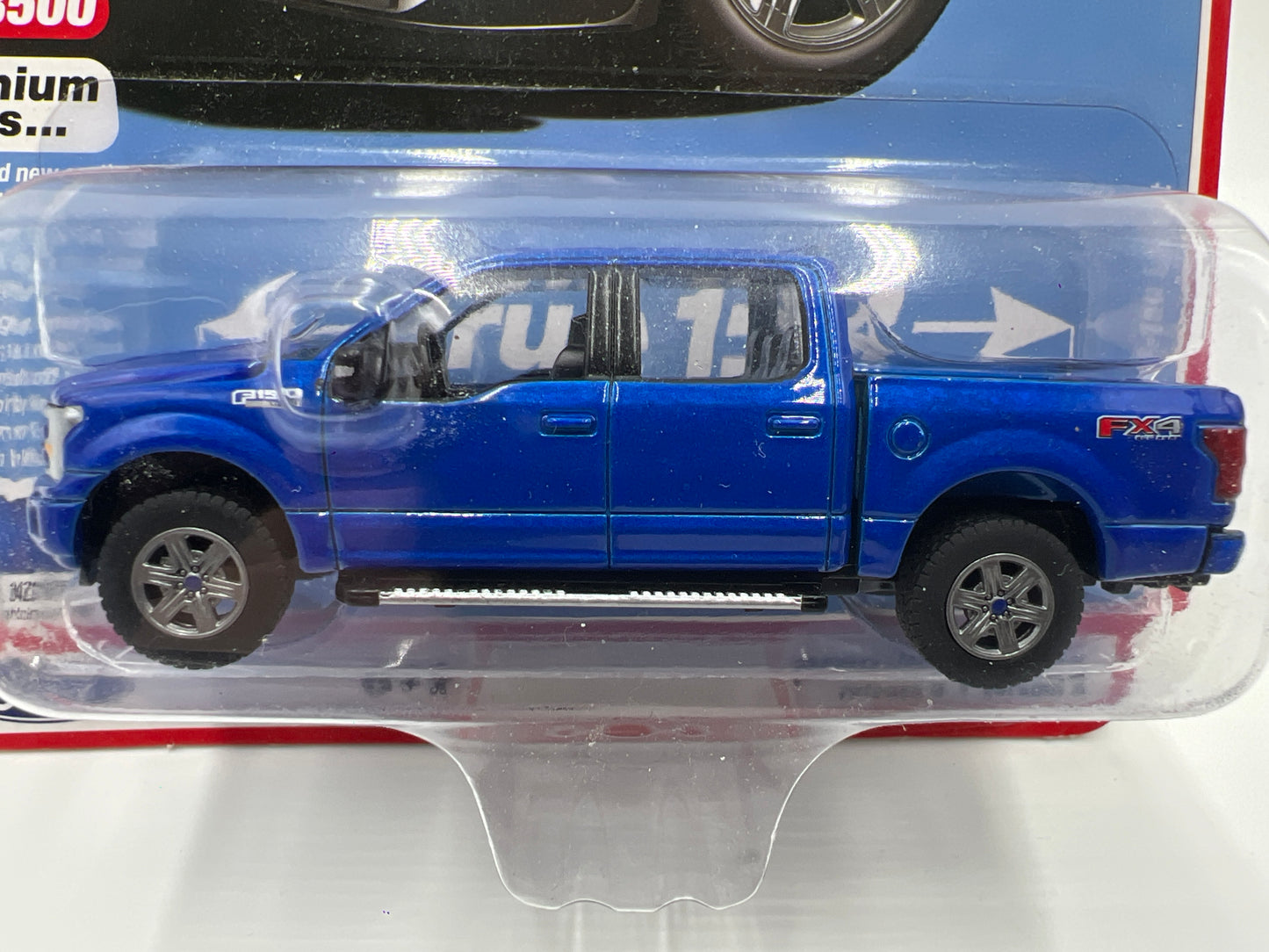 Auto World Muscle Trucks Release 4 Version A 2018 Ford F-150 Lariat Blue 183C