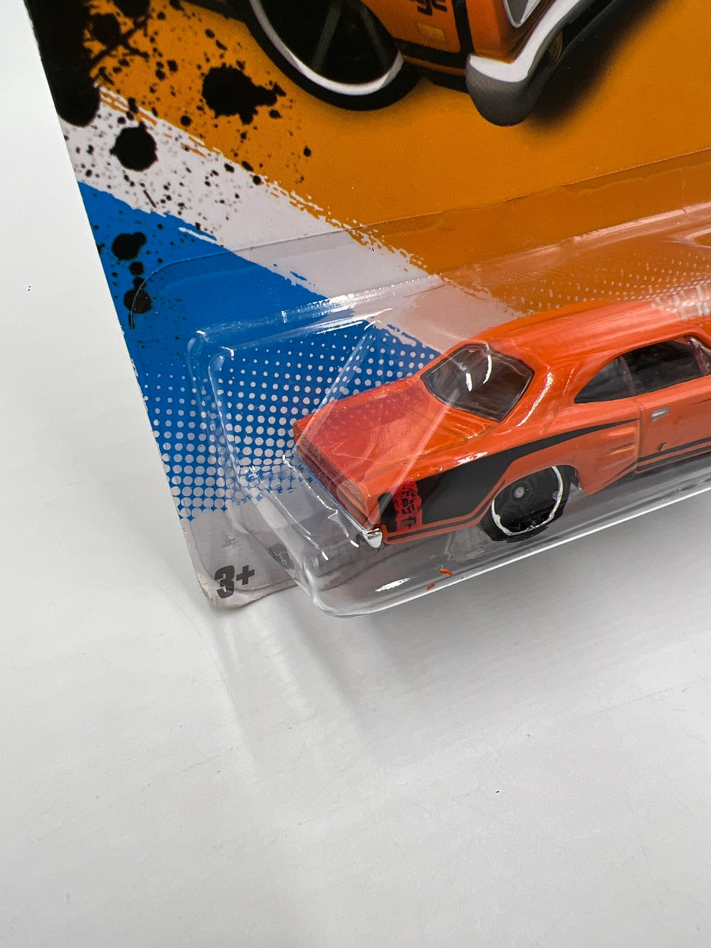 2012 Hot Wheels Muscle Mania Mopar #84 69 Dodge Coronet Super Bee Orange 39D