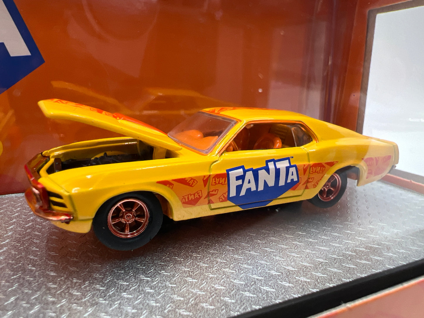 2025 M2 Machines Auto Haulers CHASE Fanta 1970 Ford C-950 & 1970 Ford Mustang Custom TW37
