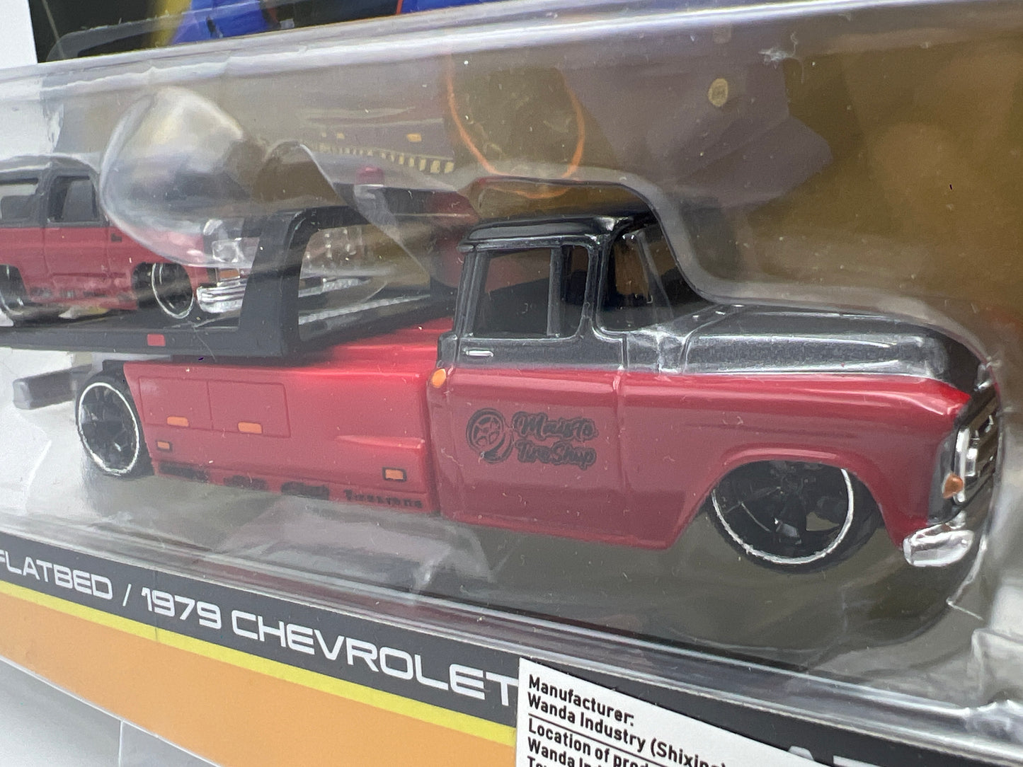 Maisto Design 1/64 Elite Transport 1957 Chevrolet Flatbed & 1979 K5 Blazer Red/Gray