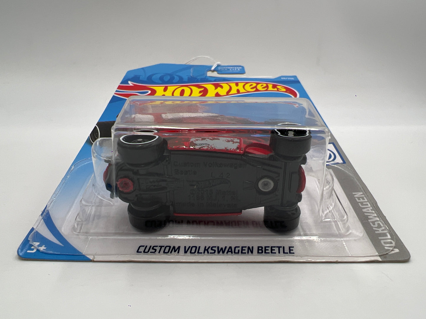2019 Hot Wheels Volkswagen #69 Custom Volkswagen Beetle Red 96B