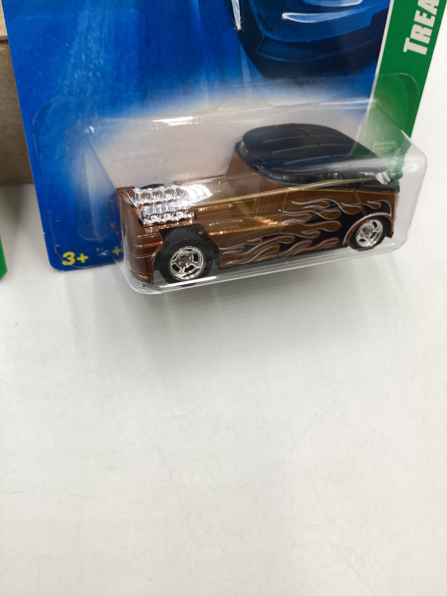 2008 Hot Wheels Super Treasure Hunt + Treasure Hunt Qombee Gold #166 with protector