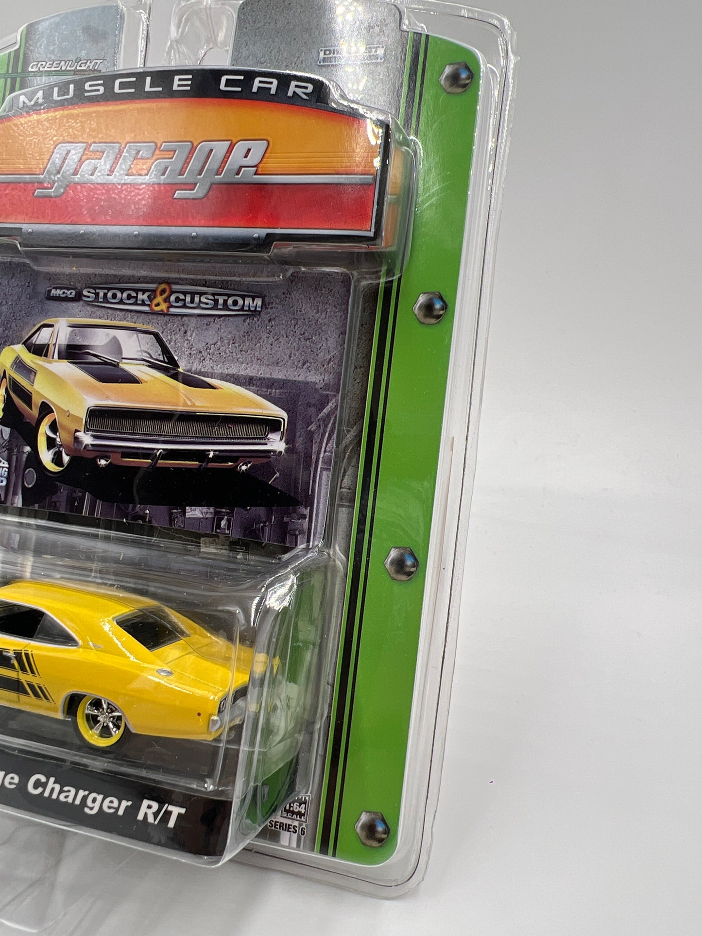 Greenlight Muscle Car Garage Series 6 Custom 1968 Dodge Charger R/T Yellow 176E