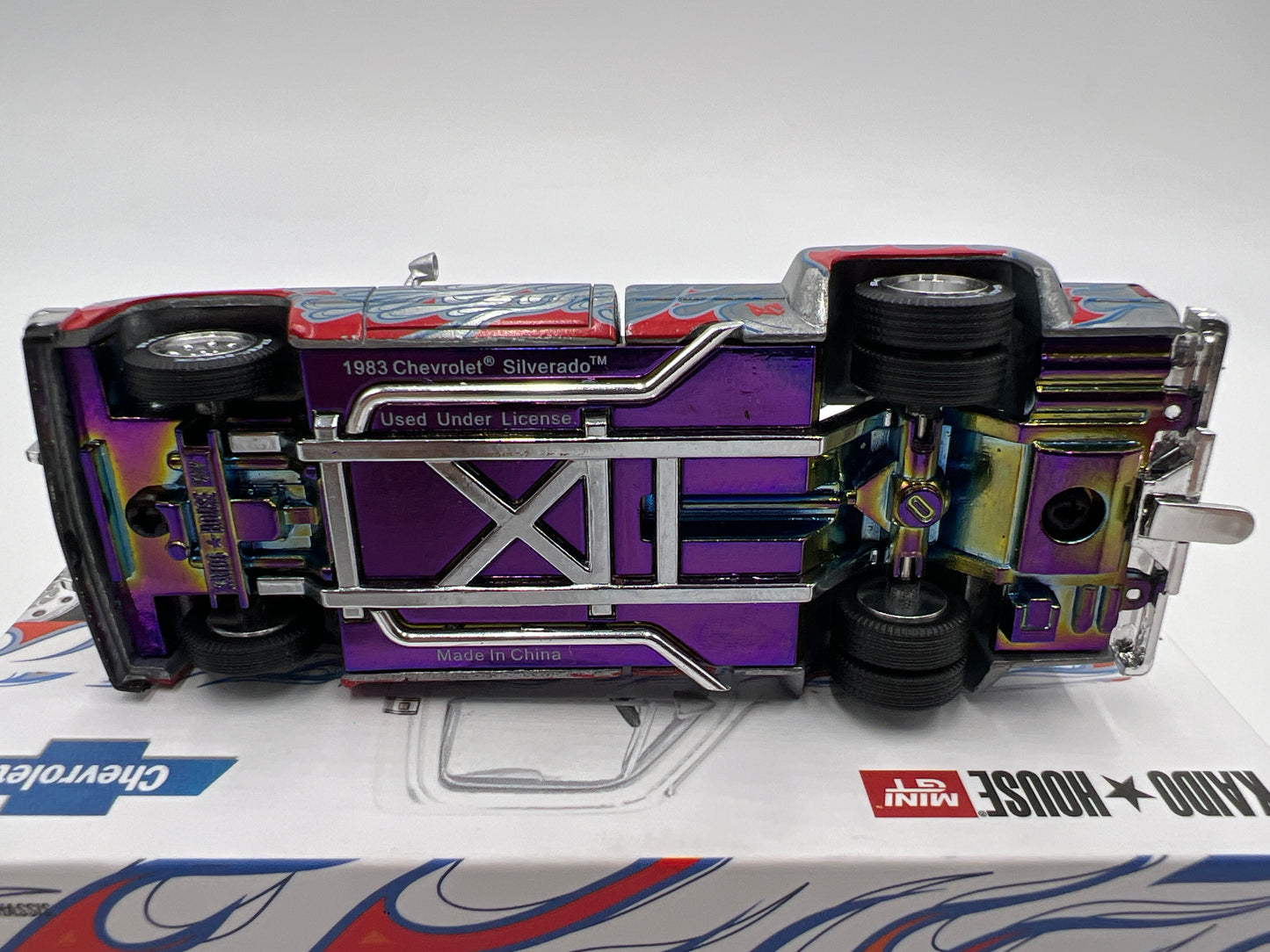 Mini GT x Kaido House #157 CHASE Chevrolet Silverado Dually On Fire V2 White
