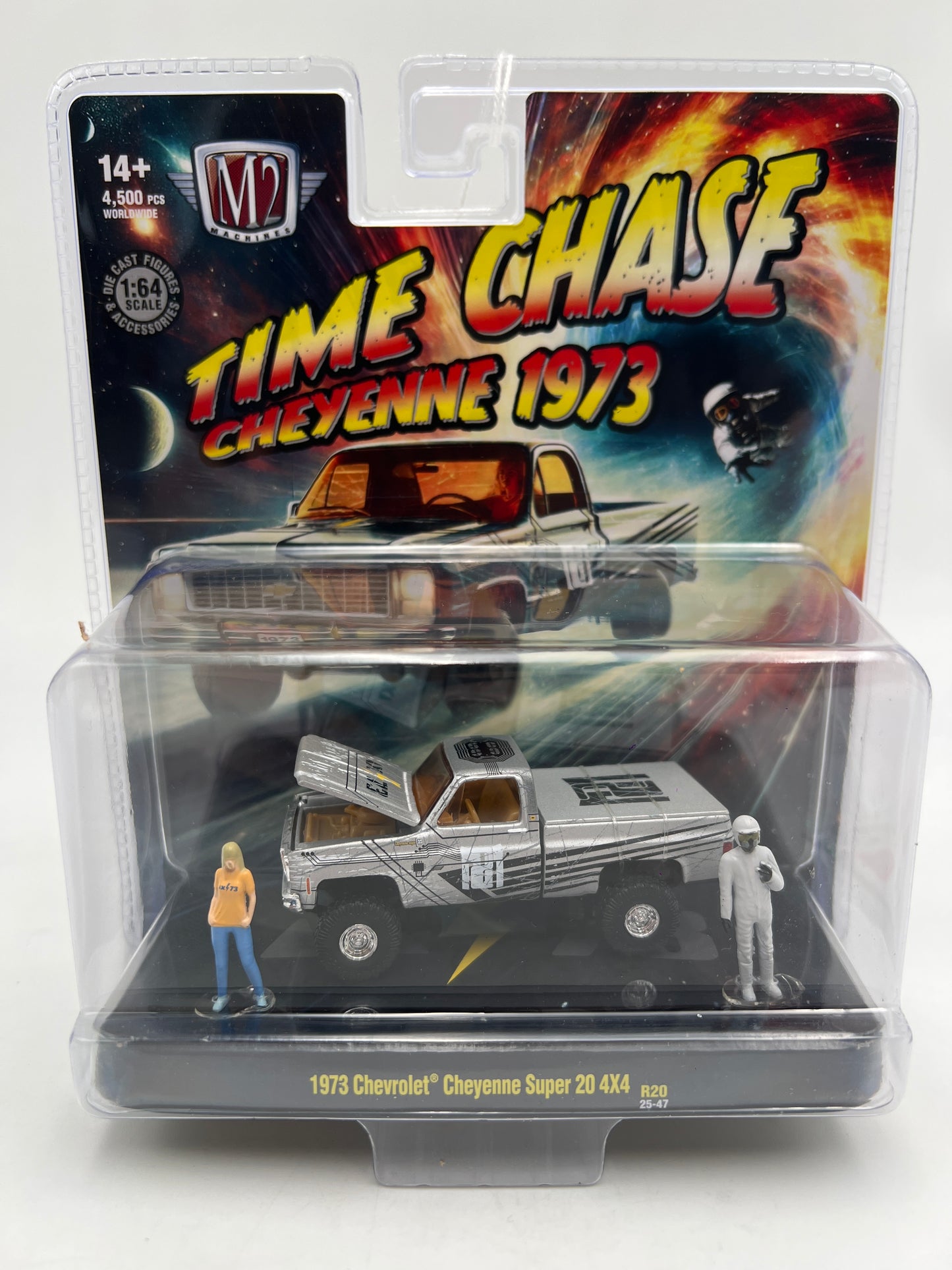 M2 Machines Diorama R20 1973 Chevrolet Cheyenne Super 20 4x4 Silver 198E