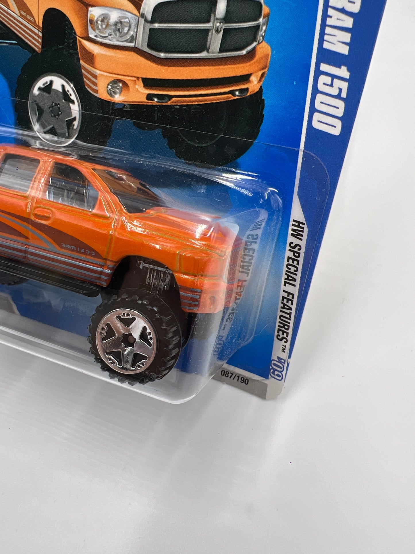 2009 Hot Wheels Special Features #87 Dodge Ram 1500 Orange 38C