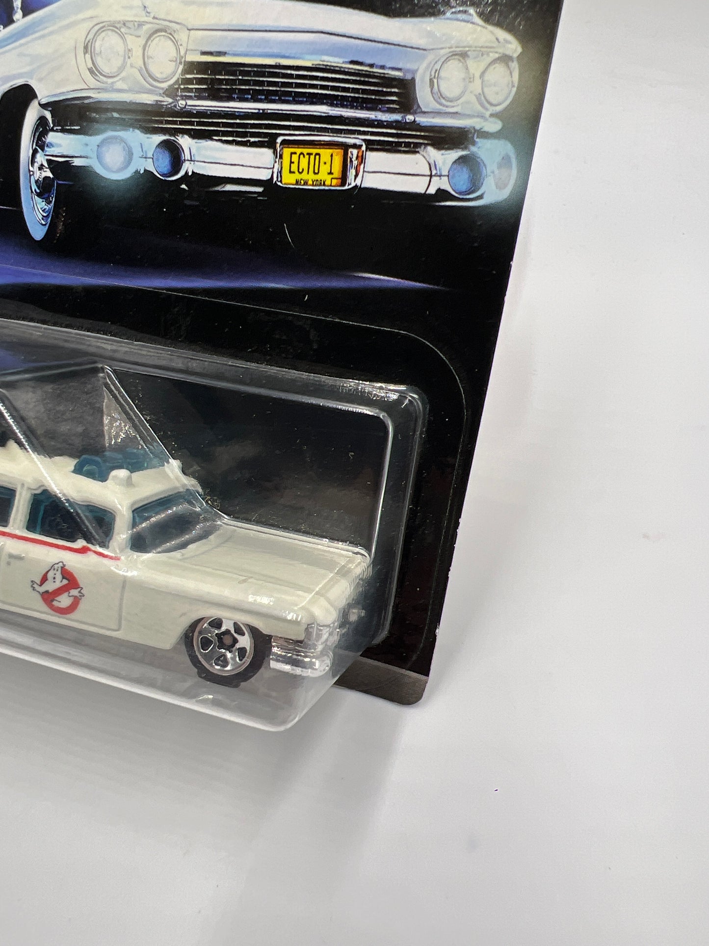 2016 Hot Wheels Ghostbusters #7 Ecto-1 White 117B