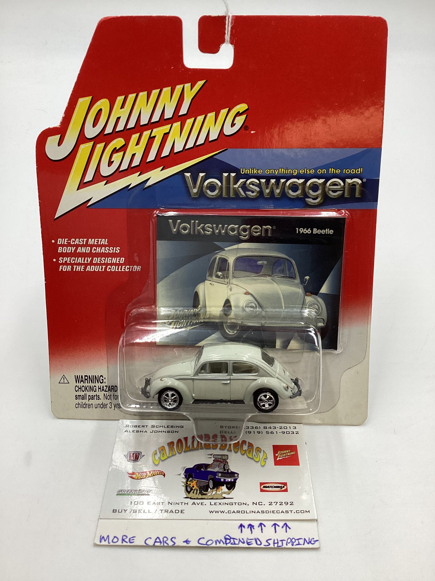 Johnny Lightning Volkswagen 1966 Beetle White/Light Gray