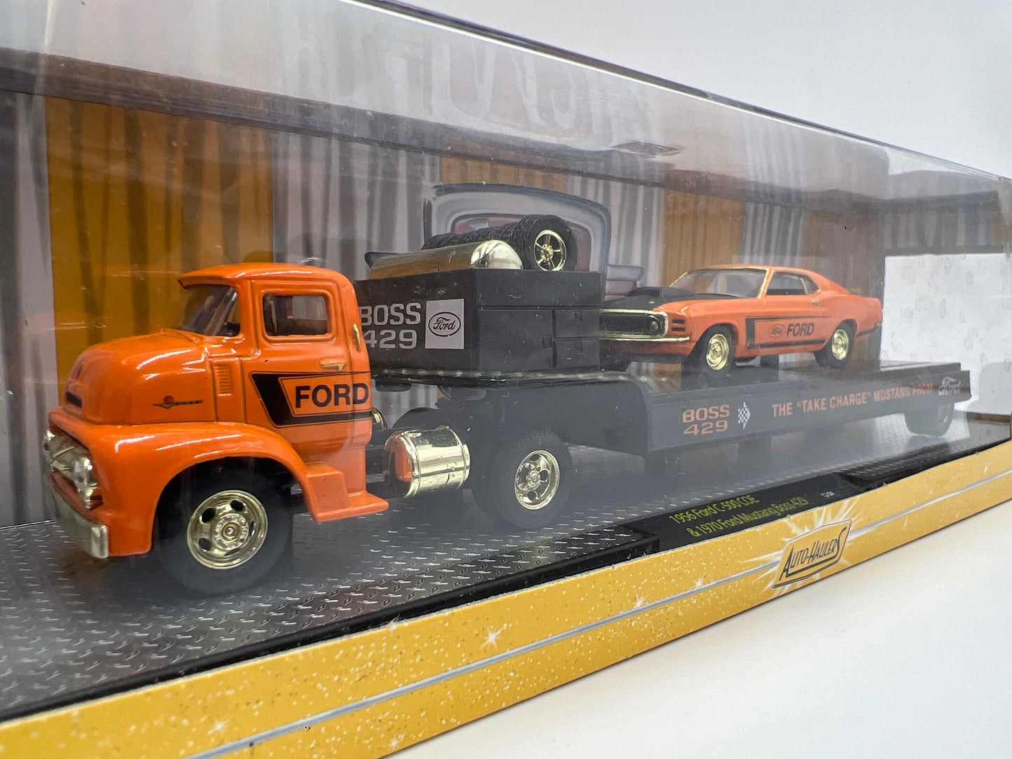 M2 Machines Auto Haulers CHASE 1956 Ford C-500 COE & 1970 Ford Mustang Boss 429 12-04
