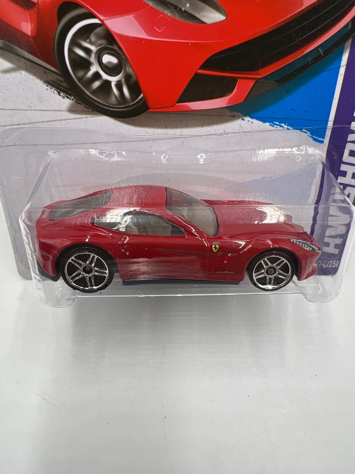 2013 Hot Wheels Showroom #174 Ferrari F12Berlinetta Red