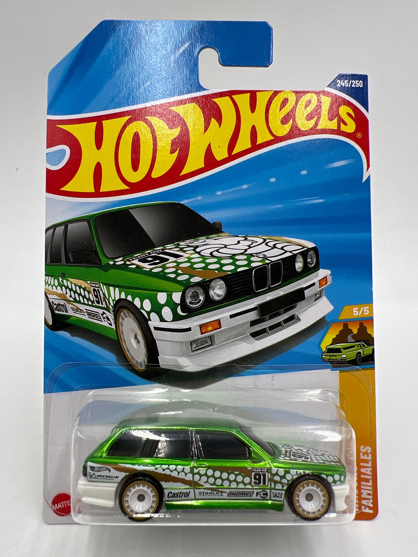 2025 Hot Wheels Super Treasure Hunt #245 BMW M3 Wagon Green W/Protector Intl Card