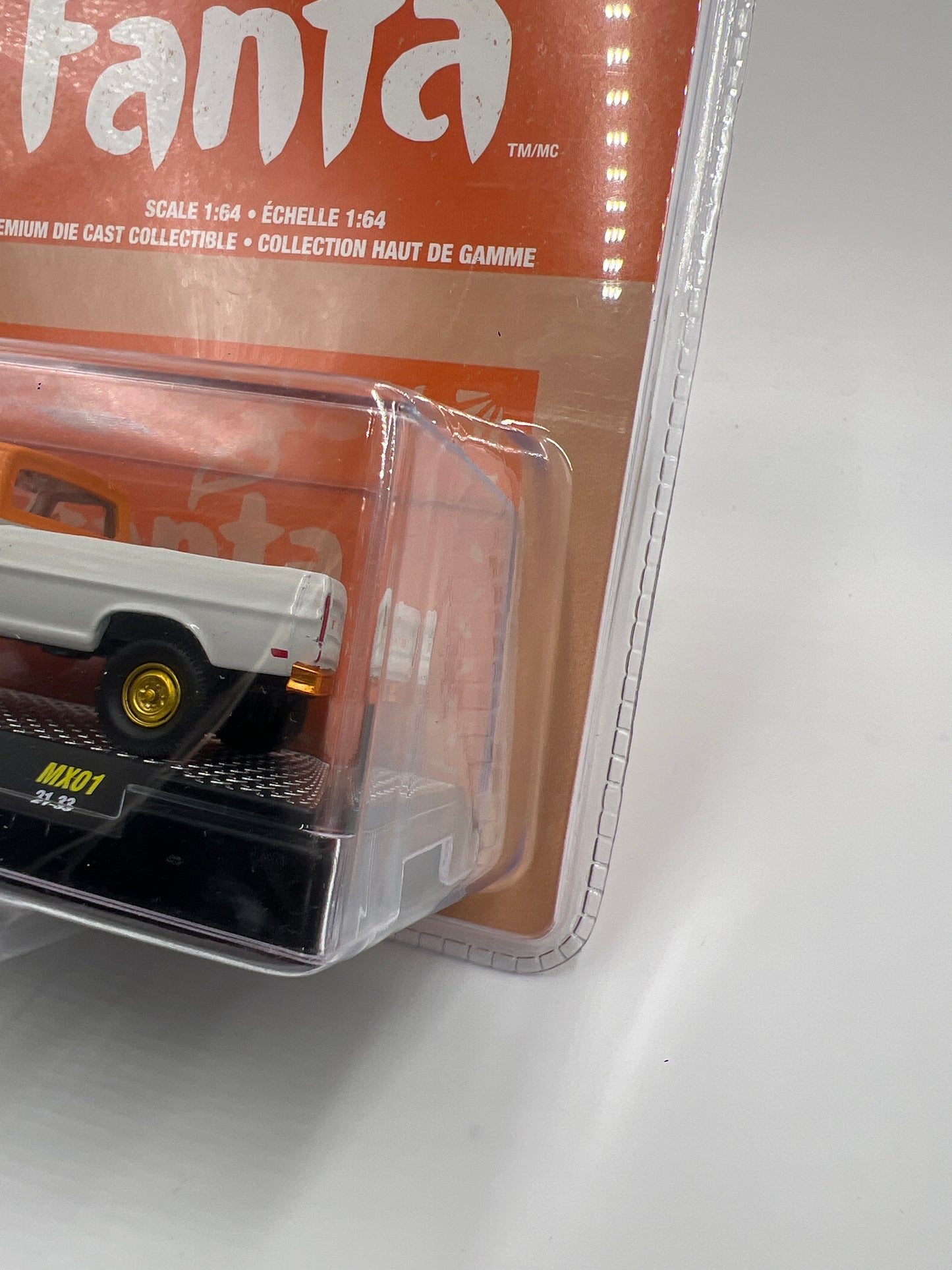 M2 Machines Fanta CHASE 1970 Ford F-100 Custom 4x4 MX01